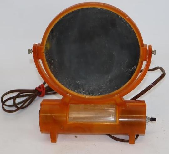 1950's Metaltex Inc. Countertop Vanity Mirror: 8.5" x 3" x 10.5"