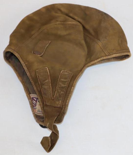 Early Leather Pilot Aviation WWII Flight Helmet (1 of 2)