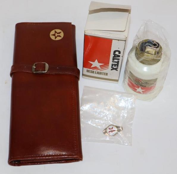 Group of 2 Texaco Advertising Tie Tack, and Leather Purse Long Wallet: Largest is 8.5" x 3.5" x 1"