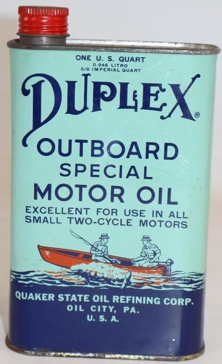 Duplex Outboard One Quart Motor Oil Can (1 of 2)