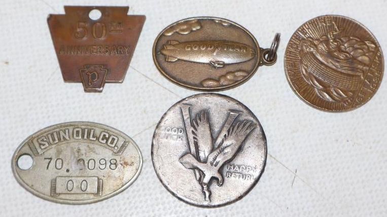 Group of 5 Pennsylvania Tires, Goodyear, Fisk, Firestone, & Sunoco Advertising Tokens & Keychain (1 of 2)