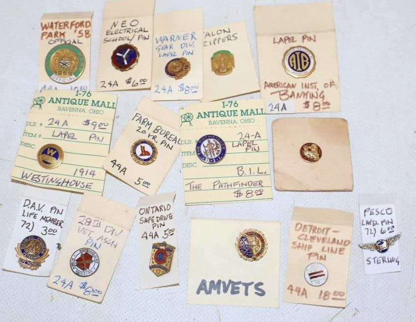 Group of 15 Advertising Pinback Badges, Lapel Pins (1 of 4)
