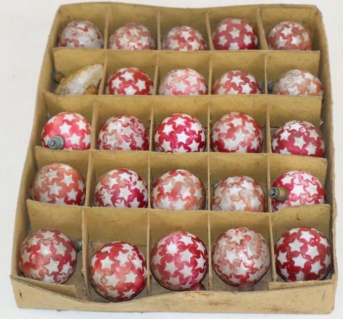 Group of 25 Star Embossed Globe and Blimp Shaped Novelty Lightbulbs: Largest is 2.75" x 1.75" x 1"