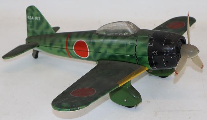 Tin Litho Mitsubishi A6M Zero Long Range Imperial Japanese Navy Fighter Airplane Model (1 of 4)