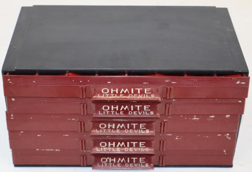 Ohmite Little Devils Countertop Advertising Display Cabinet (1 of 2)