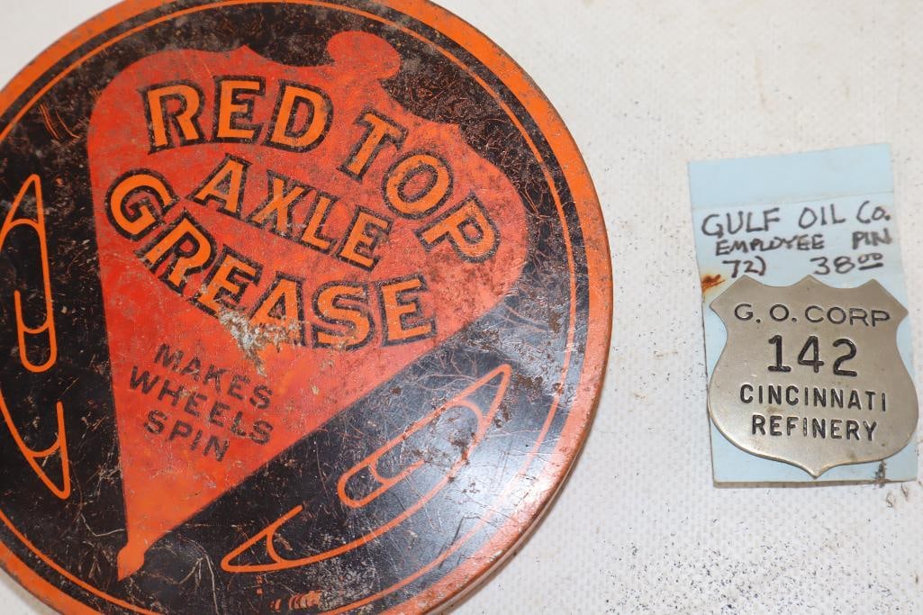 Group of 3 Red Top Gulf Axel Grease Lids, and Cincinnati Refinery Employee Pin Back Badge (1 of 3)