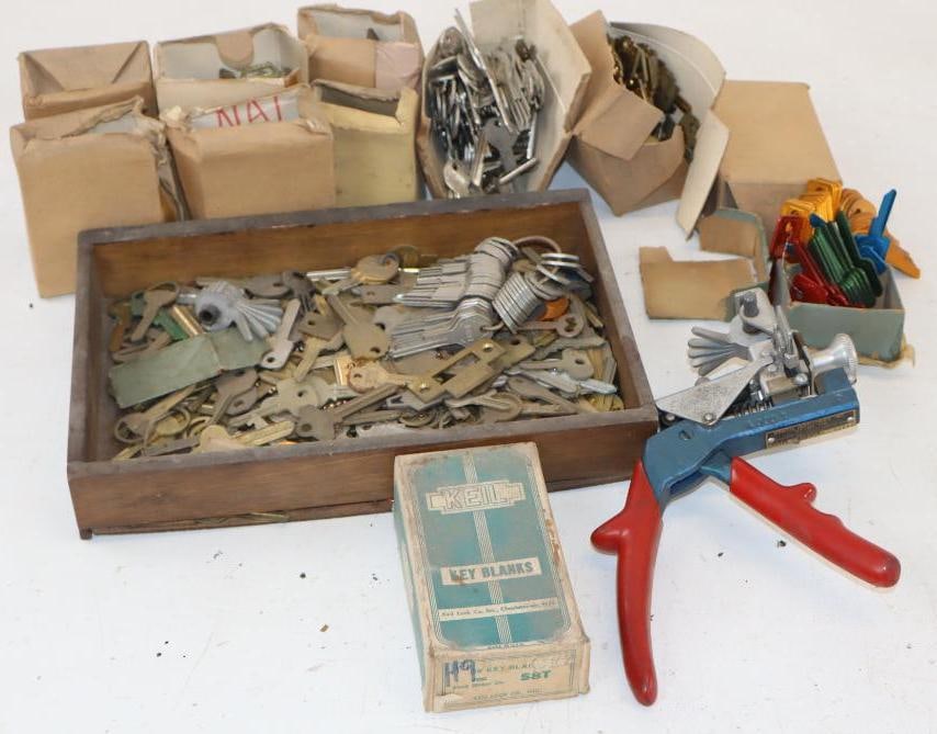 Large Group of Curtis Industries Uncut Keys, and Key Cutter (1 of 6)