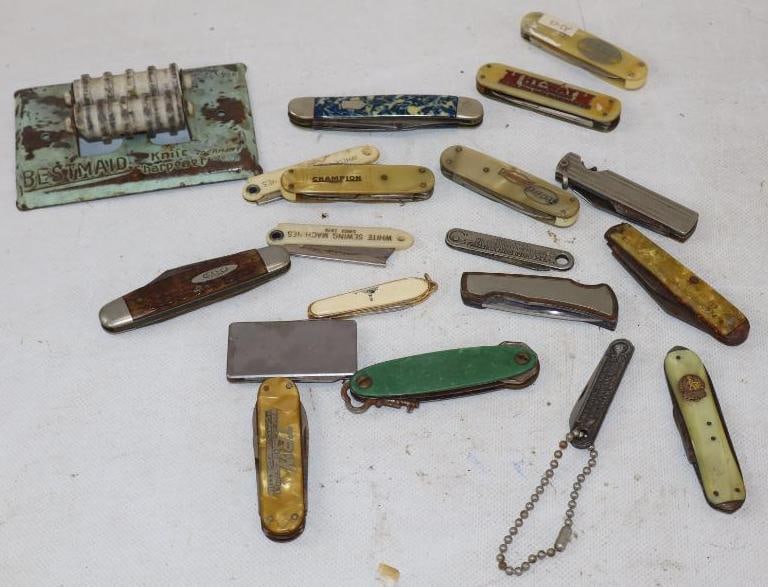 Group of 19 Advertising Pocket Knives & Sharpener (1 of 3)