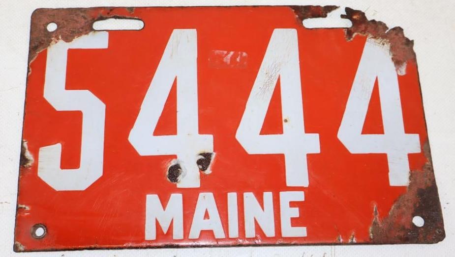 1910 Maine 4 Digit Porcelain License Plate: 9.5" x 6"