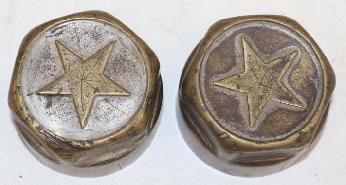 Group of 2 Star Durant Motor Car Co Threaded Hubcaps (1 of 2)