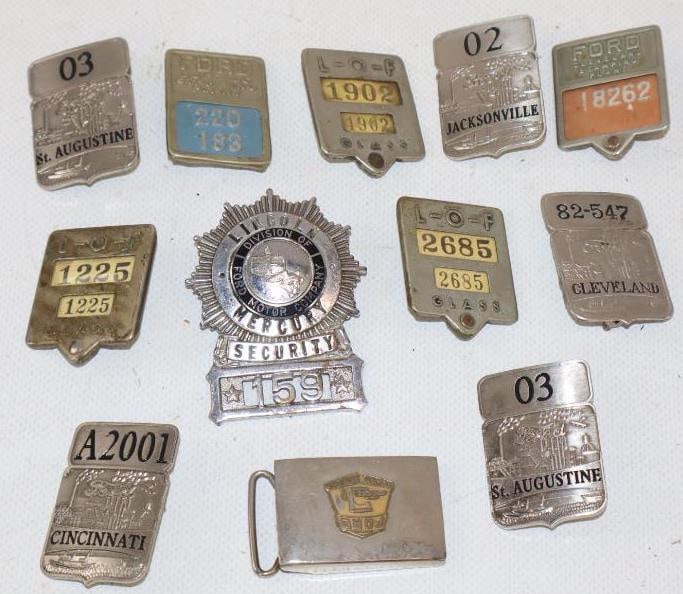 Group of 12 Ford Motor Company and L-O-F Employee Pin Back Badges and Belt Buckle (1 of 7)
