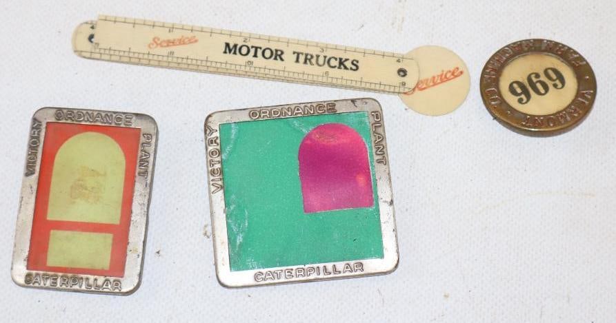 Group of 4 Caterpillar and Vermont Farm Machine Company Employee Badges and Fold Out Ruler (1 of 2)