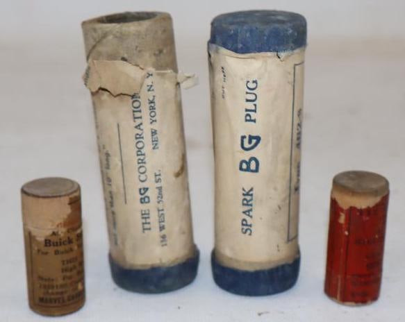 Group of 4 BG Spark Plugs and 1925 Buick Master Six High Speed Jet Parts in Original Packaging (1 of 3)