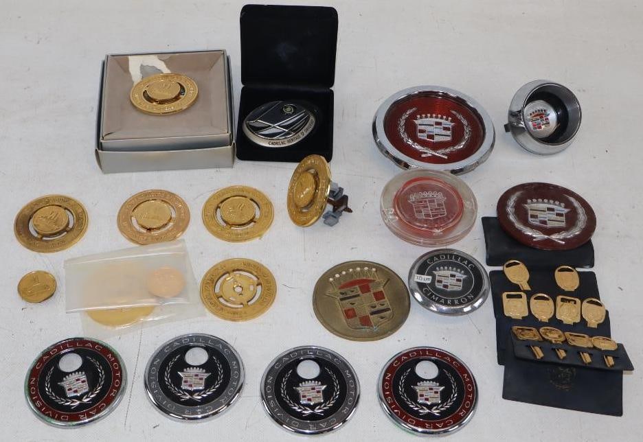 Group of 20 Cadillac Fender and Hubcap Emblems (1 of 7)