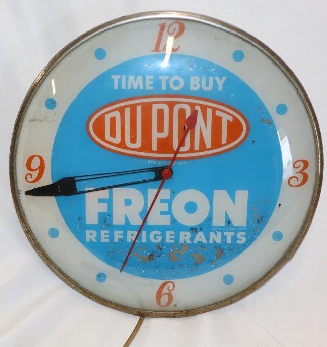 Time to Buy DuPont Freon Refrigerants Light Up Pam Advertising Clock (1 of 6)