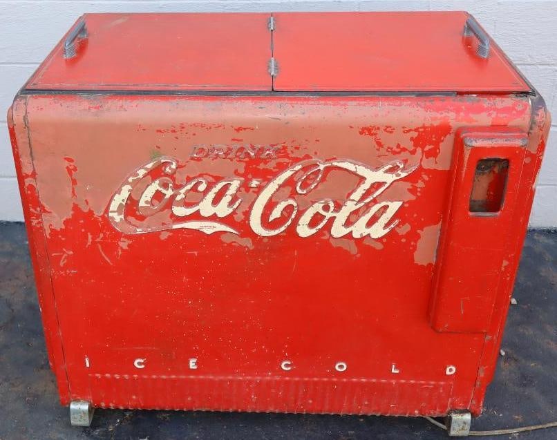 Embossed Drink Ice Cold Coca-Cola Electric Soda Cooler (1 of 10)