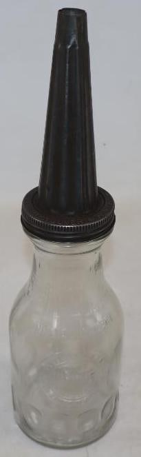 Dover Glass Embossed Bulk Oil Bottle with Fluted Lid Spout: One Quart
