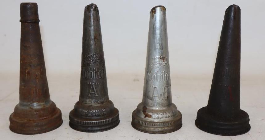 Group of 4 Mobiloil Arctic, A, and AF Embossed Bulk Oil Bottle Spout Lids (1 of 8)