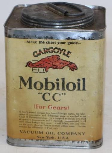 Gargoyle Mobiloil "CC" Square Five Pound Metal Grease Can (1 of 3)