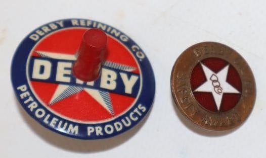 Group of 2 Derby Oil Company Cloisonne Hat Badge & Toy Top (1 of 4)