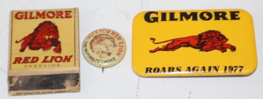 Group of 3 Gilmore and Red Lion Pin Back Badges and Matches (1 of 4)