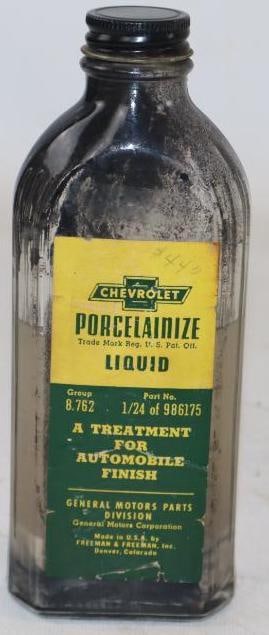 Chevrolet Porcelainize Liquid Bottle: 2.5" x 6.5" x 1.5"