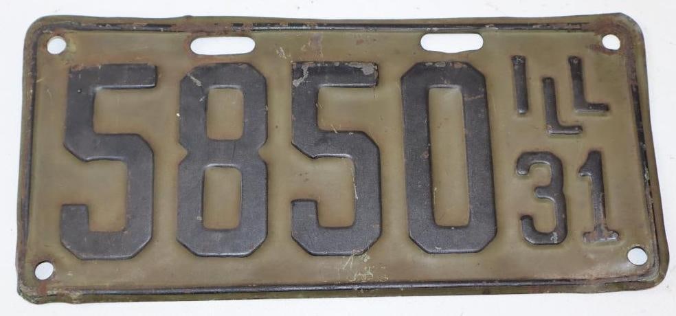 1931 Embossed Illinois Motorcycle License Plate #5850 (1 of 2)