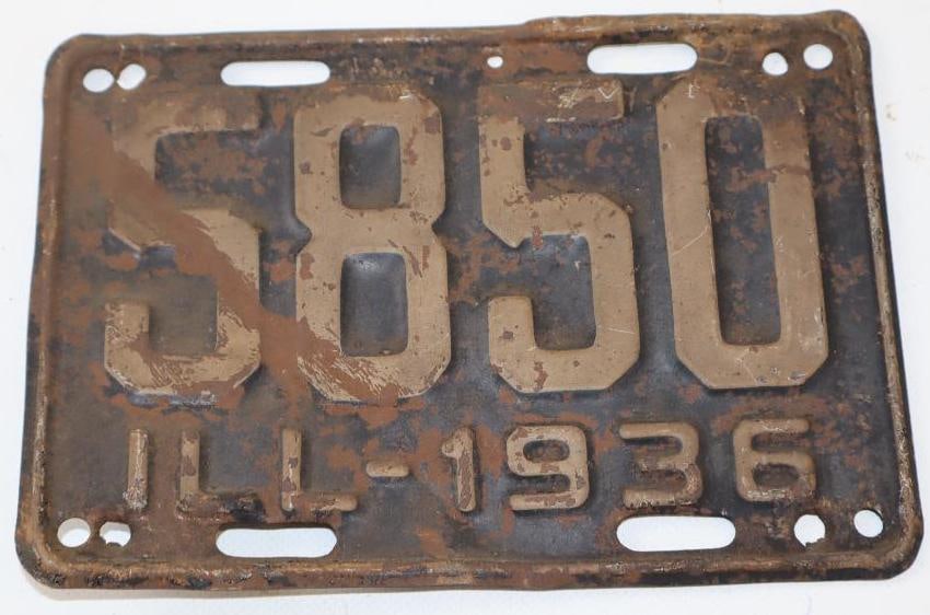 1936 Embossed Illinois Motorcycle License Plate #5850: 7.5" x 5.25"