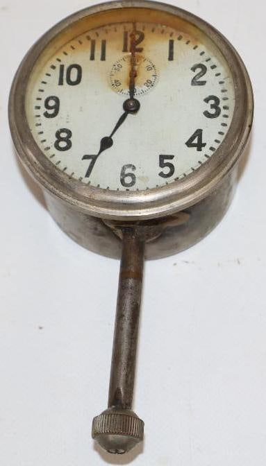 Early Automobile Dash Mount Wind Up Clock (1 of 3)