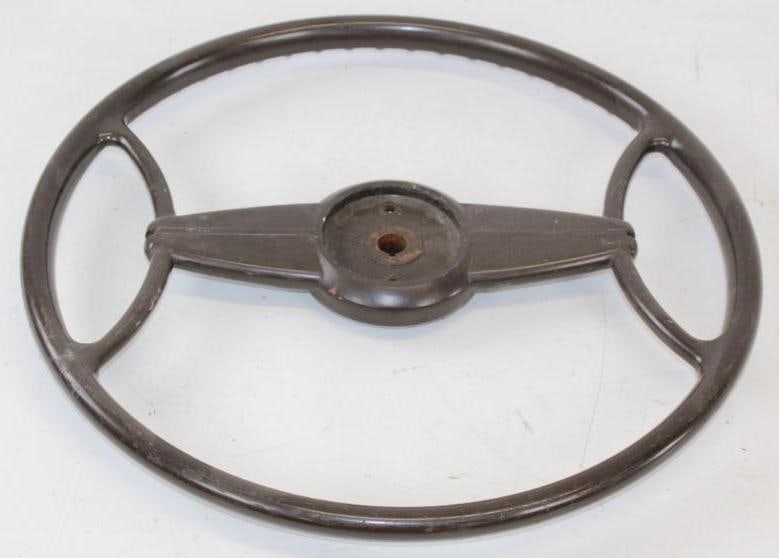 1953 Plymouth Belvedere Steering Wheel: 18" x 18"