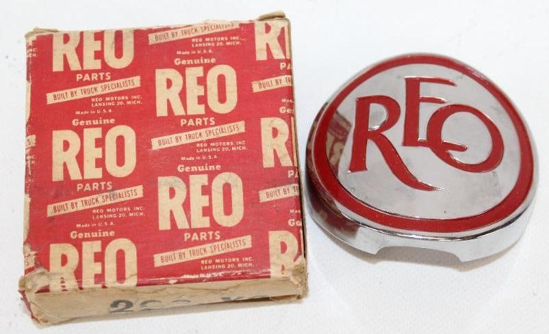 REO Truck Speed Wagon Radiator Emblem with Original Box (1 of 2)