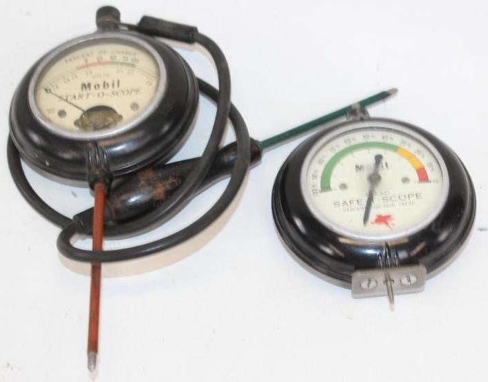 Group of 2 Mobil Start-O-Scopes: Largest is 3.5" x 8" x 1"