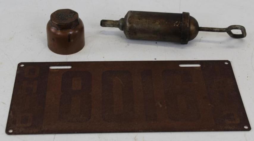 Group of 3 Ford Model-T Dust Cap 1913 Ohio 4-Digit License Plate & Stewart Warner Grease Gun: Largest is 12" x 5.5"