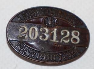 1918 New York Brass Licensed Chauffeur Hat Badge (1 of 2)