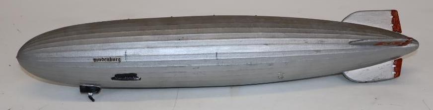 WWII Hindenburg Blimp Zeppelin Model (1 of 3)