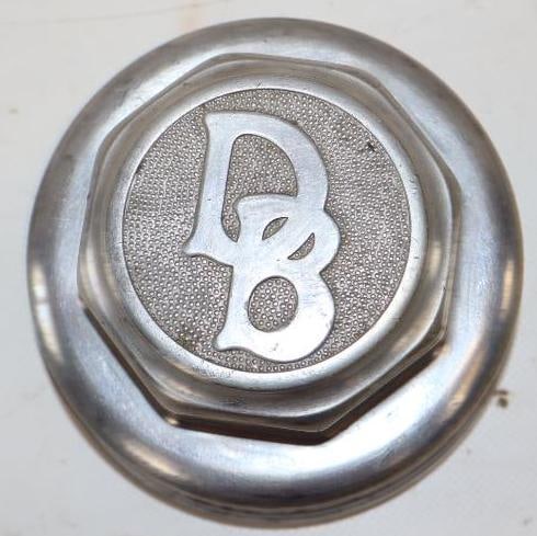 1930's Dodge Brothers Truck Threaded Automobile Hubcap (1 of 2)