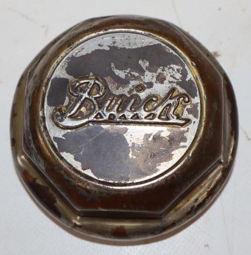 1920's Embossed Buick Steel Threaded Automobile Hubcap (1 of 2)