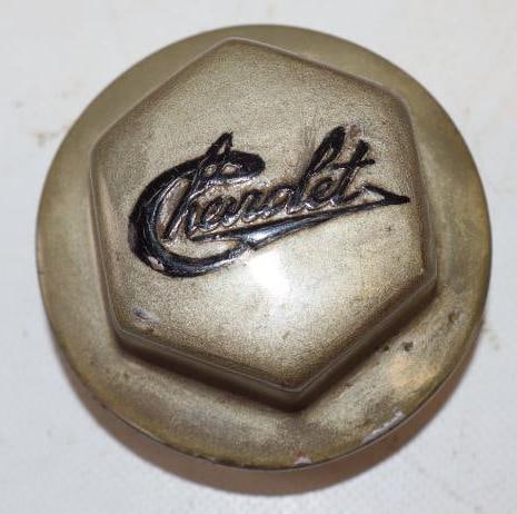 1911-1913 Chevrolet Threaded Automobile Hubcap: Has been repainted. 2.75" x 2.75" x 2"