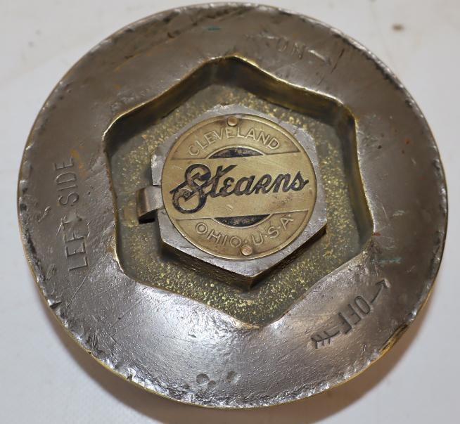 Stearns's Knight Motor Car Co. Buffalo Wire Wheel Brass Threaded Automobile Hubcap (1 of 2)