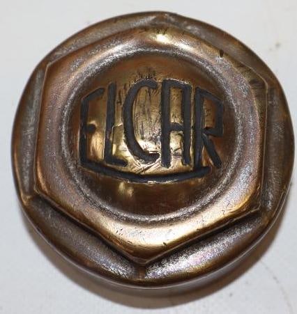 Elcar Brass Debossed Threaded Automobile Hubcap (1 of 2)
