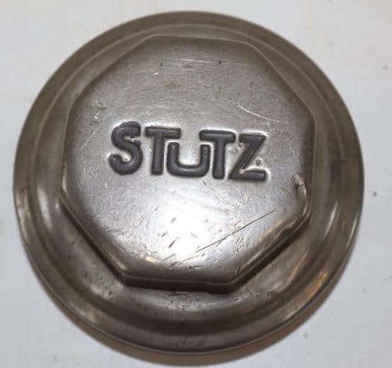 Stutz Motor Car Co. Debossed Threaded Automobile Hubcap (1 of 2)