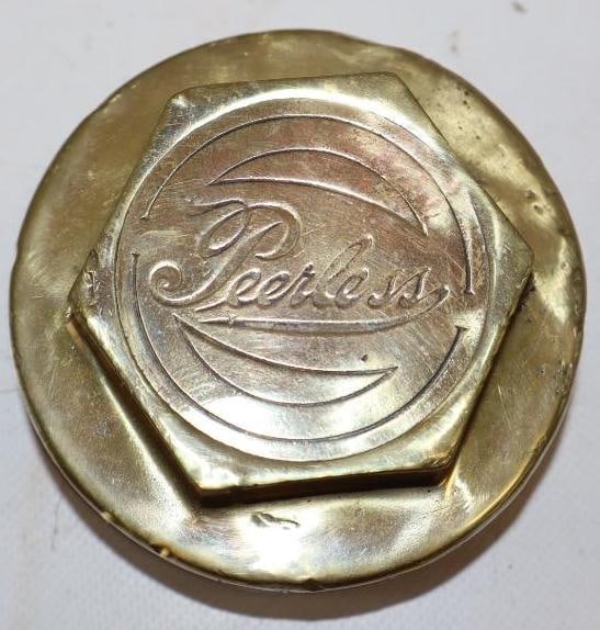 Peerless Motor Car Co. Debossed Brass Threaded Automobile Hubcap (1 of 2)