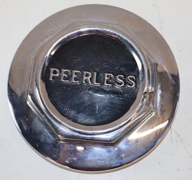 Peerless Motor Car Co. Embossed Steel Threaded Automobile Hubcap (1 of 2)