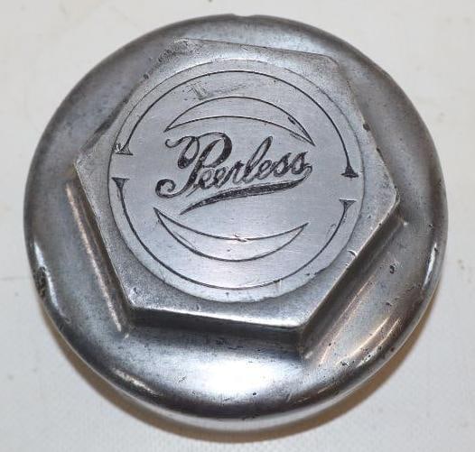 Peerless Motor Car Co. Debossed Aluminum Threaded Automobile Hubcap (1 of 2)