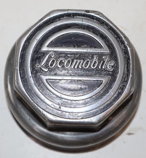 1928 Locomobile Embossed Aluminum Threaded Automobile Hubcap (1 of 2)