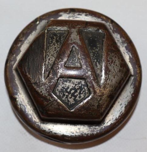 American Balanced Six Embossed Brass Threaded Automobile Hubcap (1 of 2)