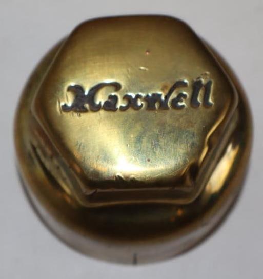 1920's Maxwell Debossed Brass Threaded Automobile Hubcap (1 of 2)