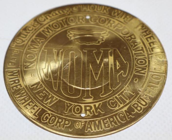 Noma Motor Corporation Buffalo Wire Wheel Brass Hubcap Emblem (1 of 2)