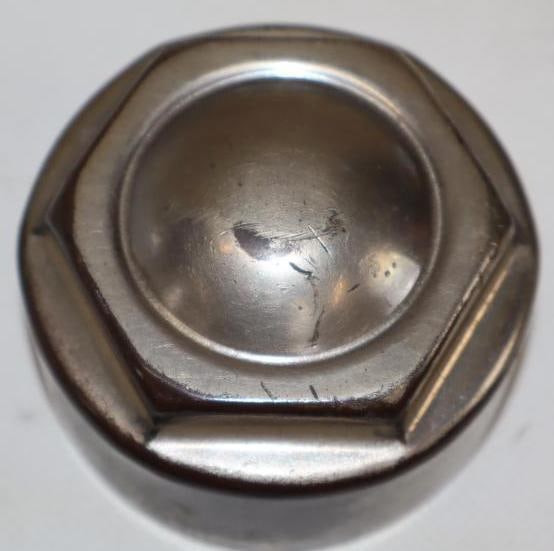 Pullman Motor Car Co. Threaded Automobile Hubcap (1 of 2)