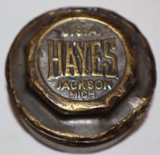 Hayes Wheel Co. Embossed Brass Threaded Automobile Hubcap (1 of 2)